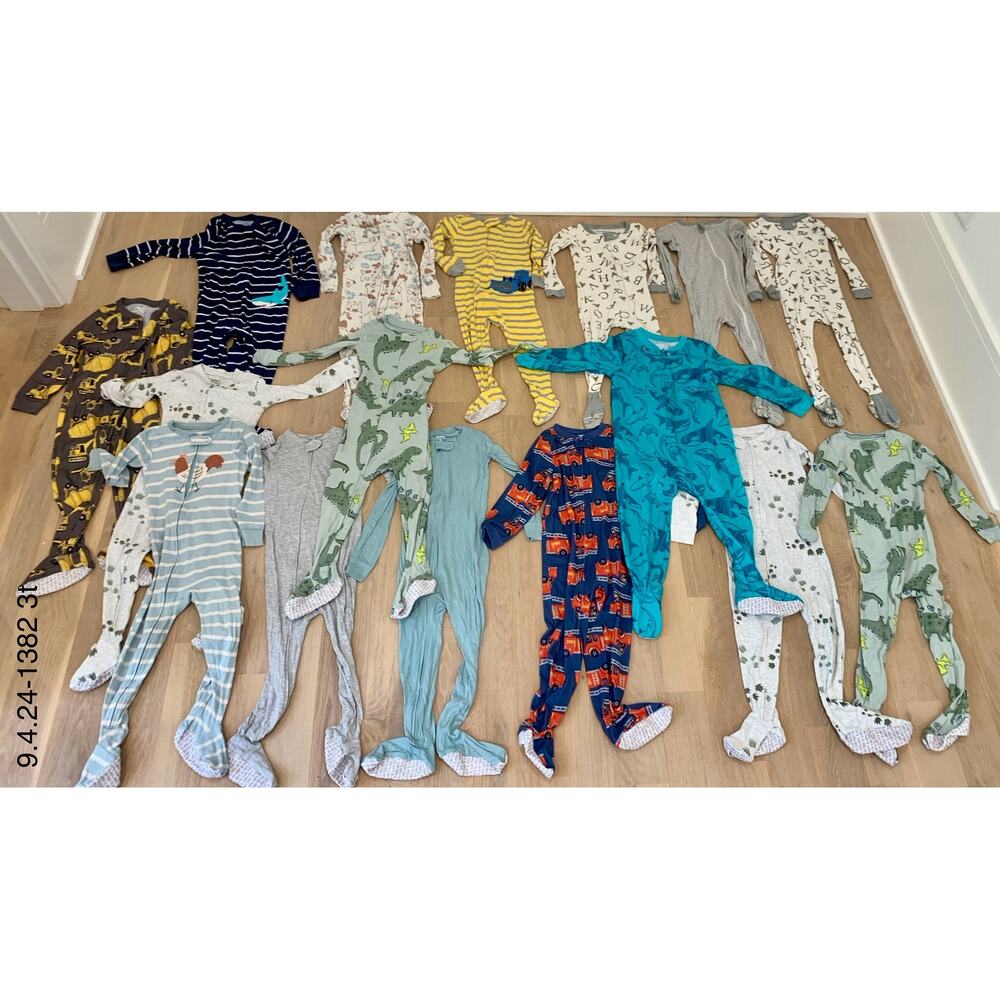 16 BUNDLE BABY CLOTHES! Onesies 3t, Carter